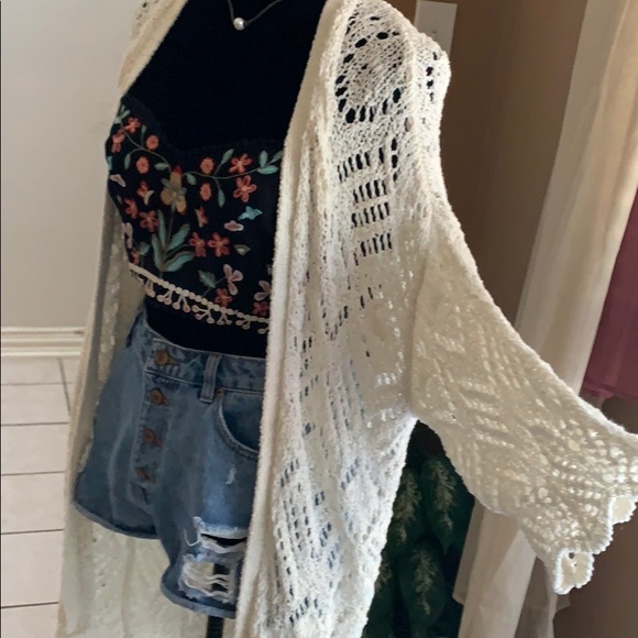 SOLD......AE Crochet Cardigan - Picture 3 of 7